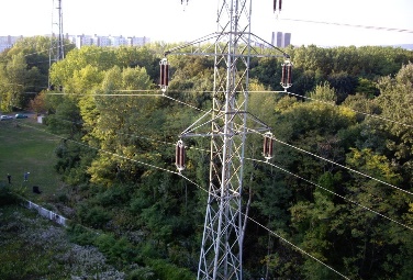 Technický aeriálny monitoring elektrického vedenia dronom